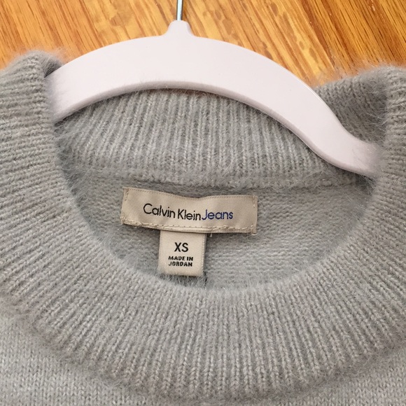 NWT CALVIN KLEIN FUZZY SWEATER - Picture 5 of 6